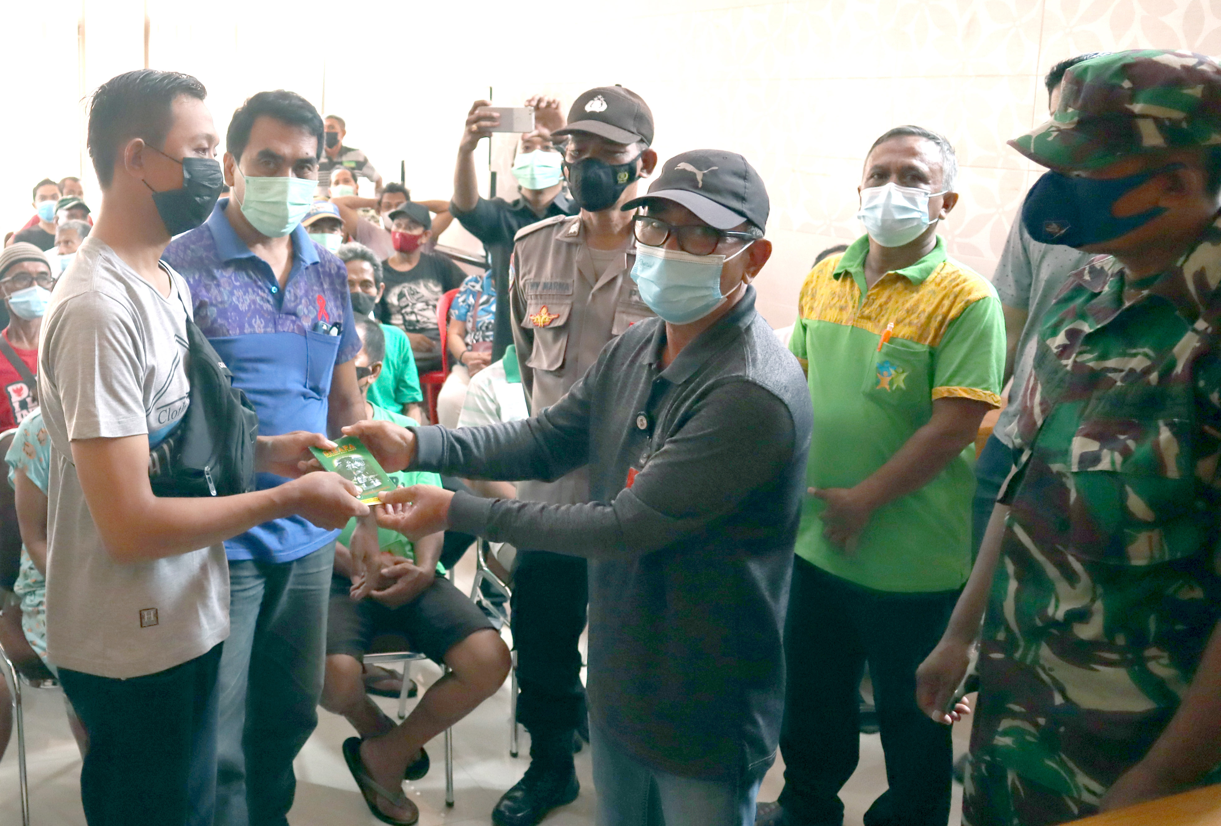 PENYERAHAN BANTUAN LANGSUNG TUNAI DANA DESA (BLT DD) TAHUN 2022