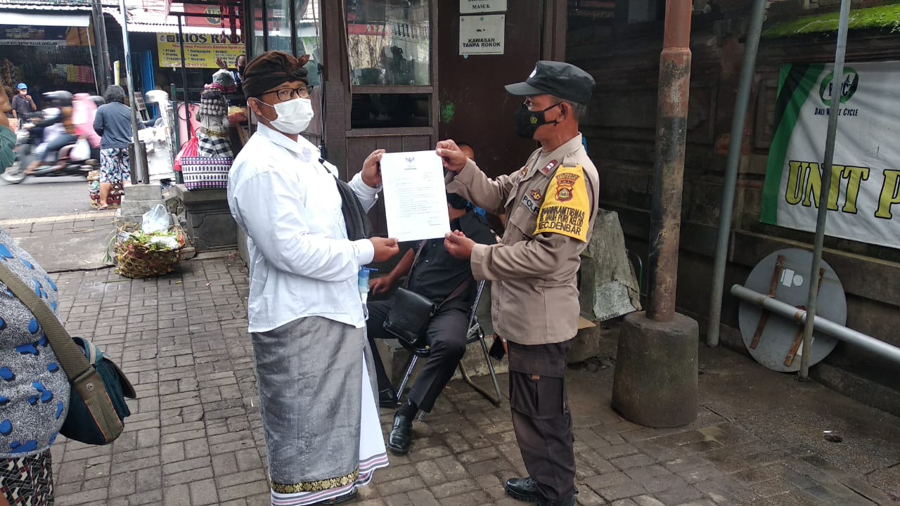 BHABINKAMTIBMAS DESA SOSIALISASI PERGUB SATGAS COVID