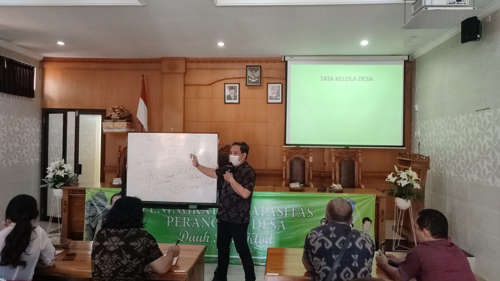 PENINGKATAN KAPASITAS PERANGKAT DESA DAUH PURI KLOD TAHUN 2023