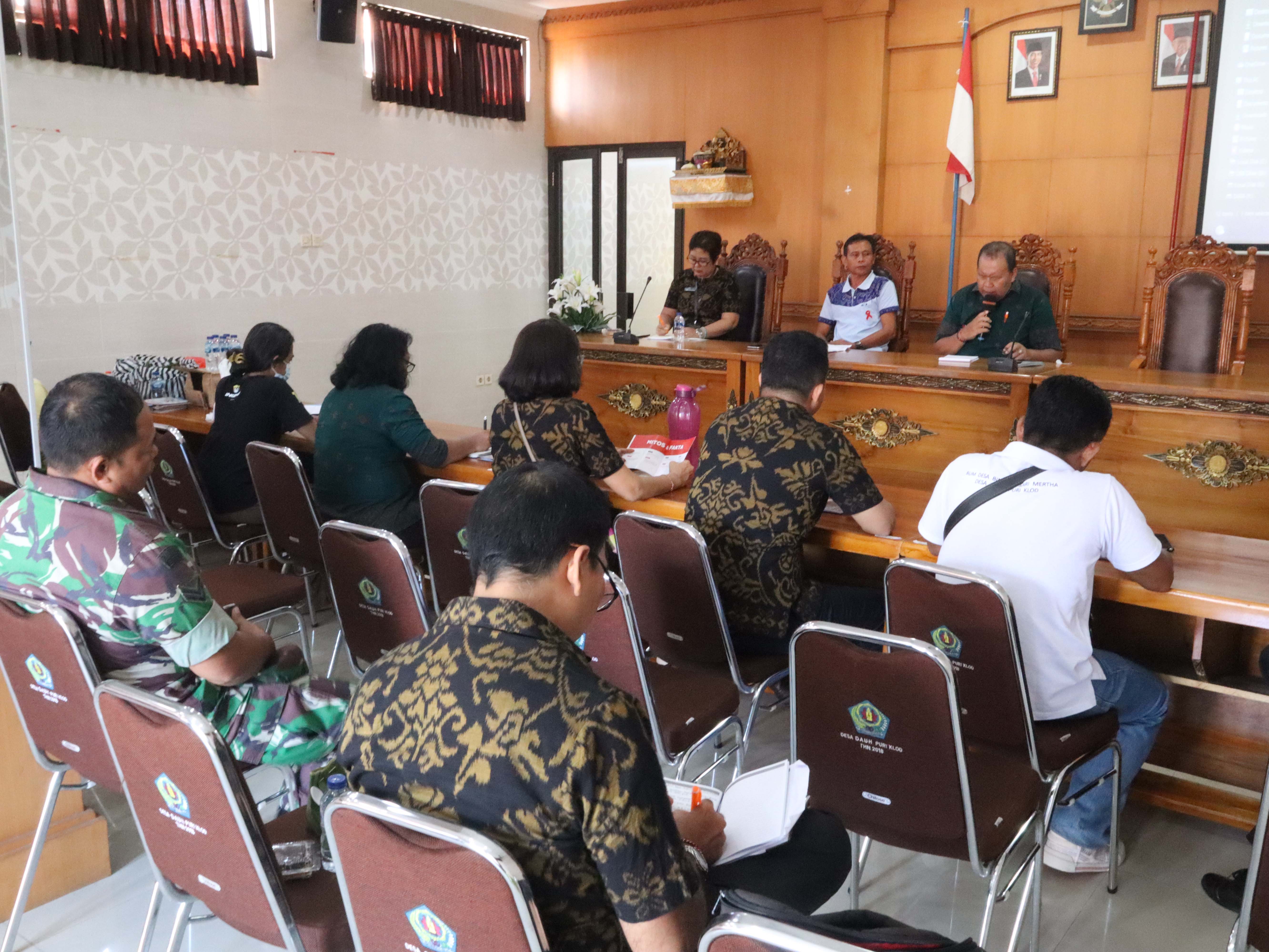 RAPAT RUTIN KDPAN DESA DAUH PURI KLOD