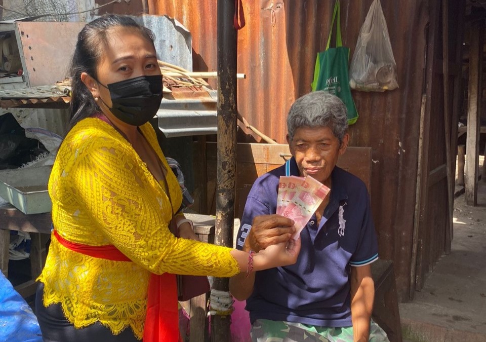 PENDISTRIBUSIAN BLT-DD DESA DAUH PURI KLOD BULAN JULI TAHUN 2023